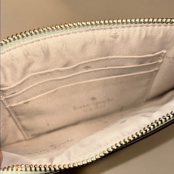 NWOT kate spade Mint Green Floral Wristlet with White & Yellow Daisies - Picture 7 of 9